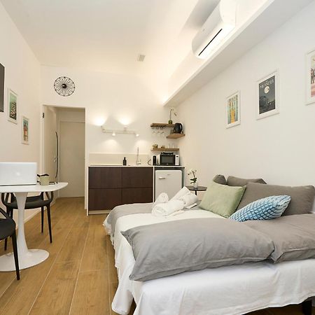 Apartament Duomo 10 Min - Cozy With Netflix & Wifi Mediolan Zewnętrze zdjęcie