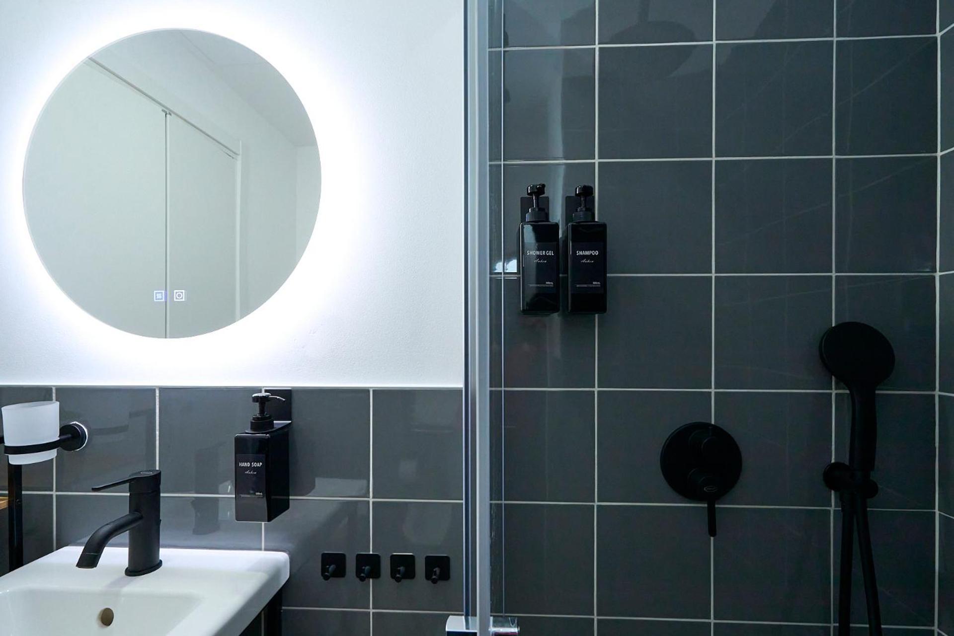 Apartament Duomo 10 Min - Cozy With Netflix & Wifi Mediolan Zewnętrze zdjęcie