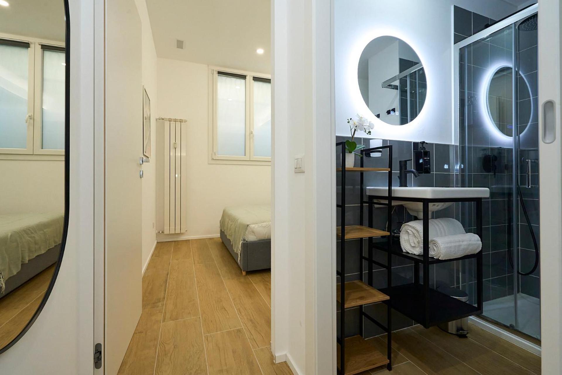 Apartament Duomo 10 Min - Cozy With Netflix & Wifi Mediolan Zewnętrze zdjęcie