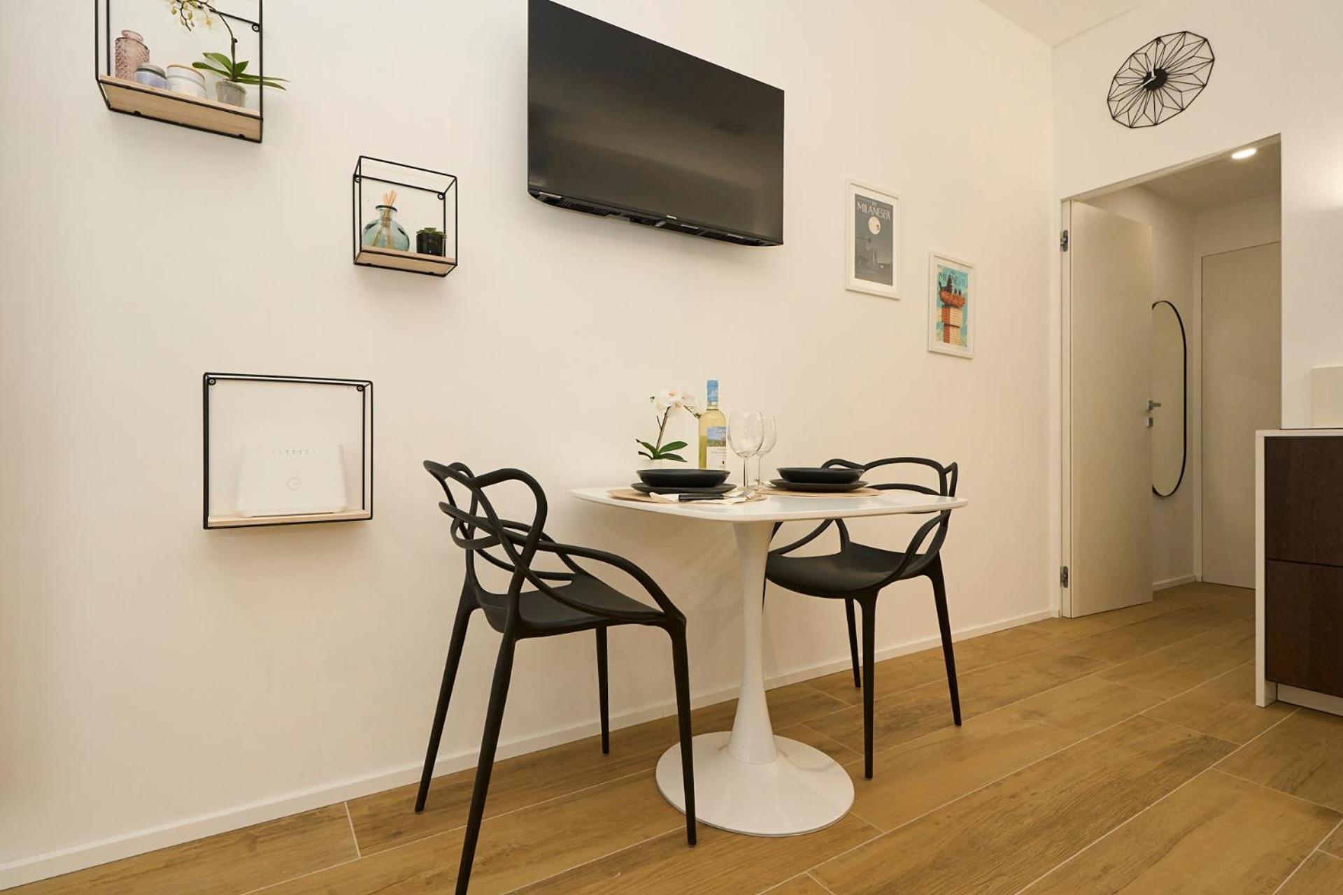Apartament Duomo 10 Min - Cozy With Netflix & Wifi Mediolan Zewnętrze zdjęcie