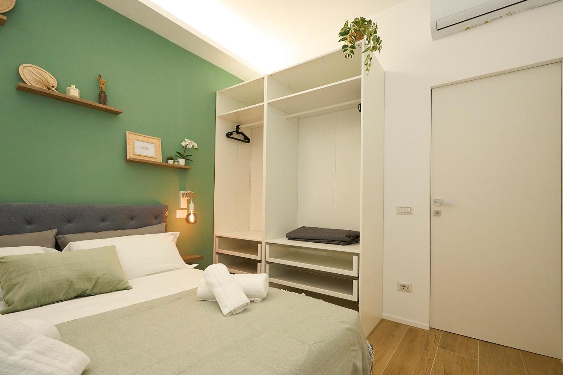 Apartament Duomo 10 Min - Cozy With Netflix & Wifi Mediolan Zewnętrze zdjęcie